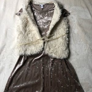 Tilly’s Kids Velvet T-Shirt Dress